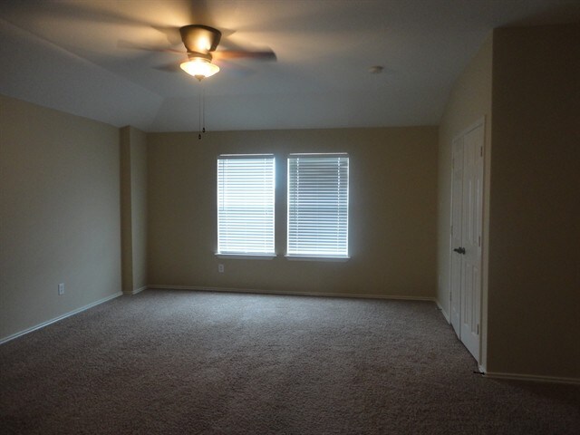 Building Photo - 11019 Palomino Bnd