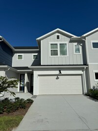 Building Photo - BRAND NEW TOWNHOUSE  3 BEDROOM 2.5 BATHROO...