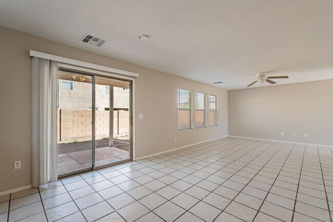 Building Photo - Home in Chandler for rent