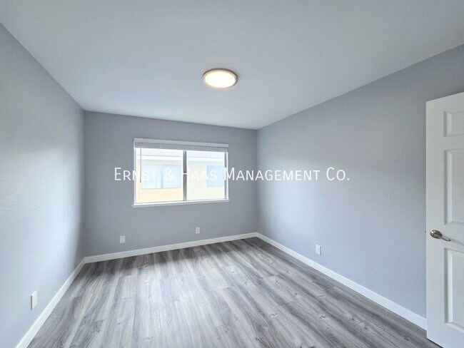 Building Photo - 12526 Cuesta Dr