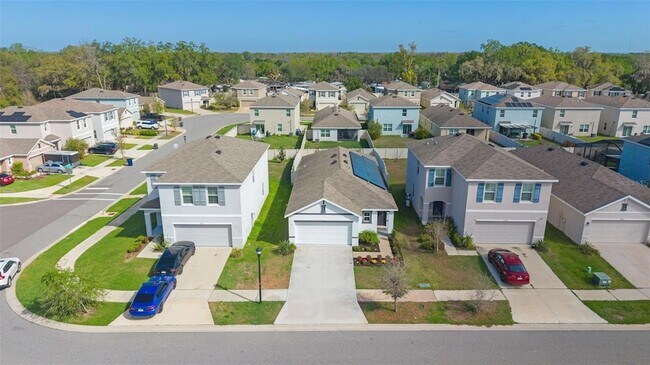 Building Photo - 10918 Trailing Vine Dr