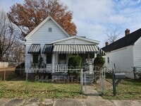 Building Photo - 304 S Grand Ave