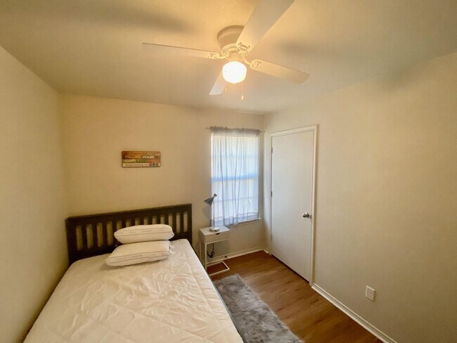 Building Photo - 6404 Temora Loop