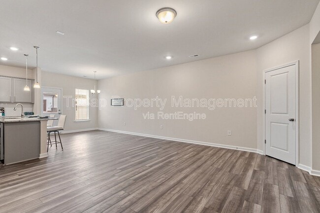 Building Photo - 416 Glen Clova Dr