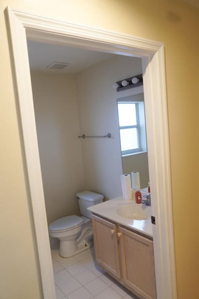 Building Photo - 3597 Miramontes Cir