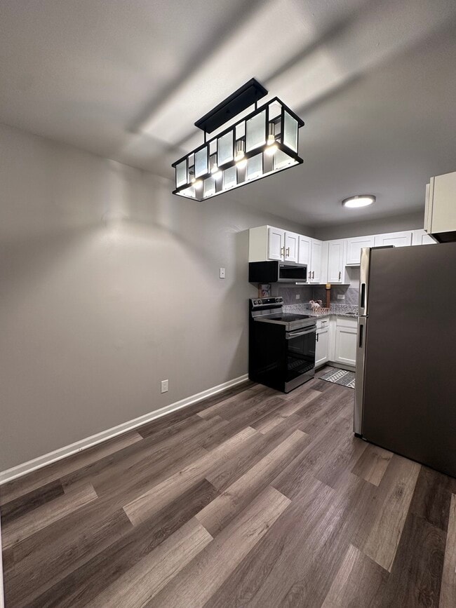 Building Photo - 2600 Light Road