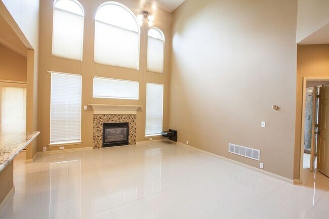 Building Photo - 11544 Blackhawk Dr