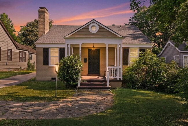 Building Photo - 3132 Carnes Ave