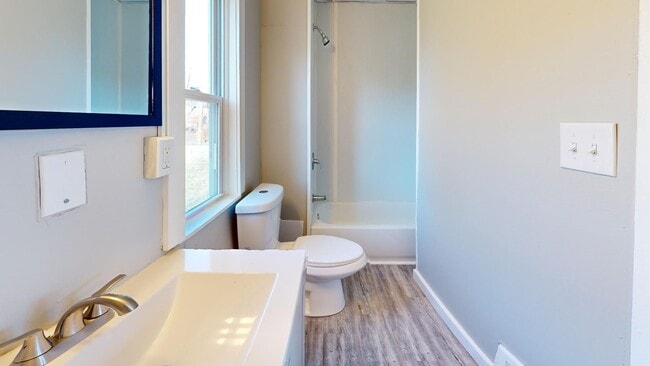 Building Photo - Clark / Fulton Area - Single Family Home