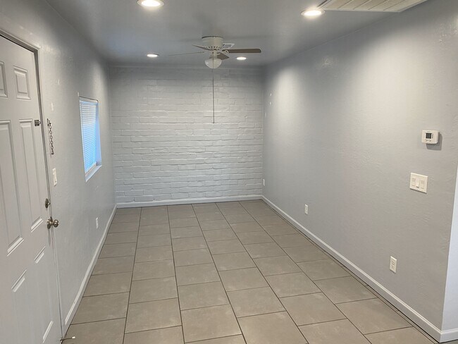 Living space - 215 N Pima Rd