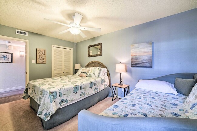 Building Photo - 15425 Fortuna Bay Dr