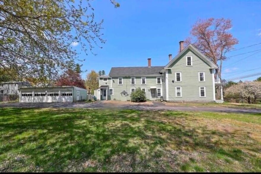 Building Photo - 169 Sewalls Falls Rd