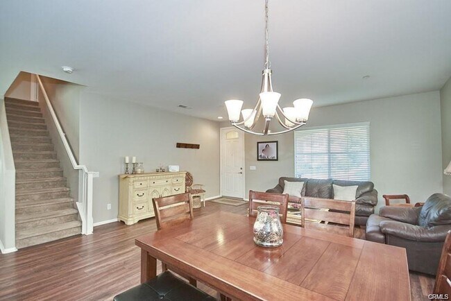 Building Photo - Spacious 4-Bed, 2.5-Bath Home in Fontana Unified School District with Private Backyard