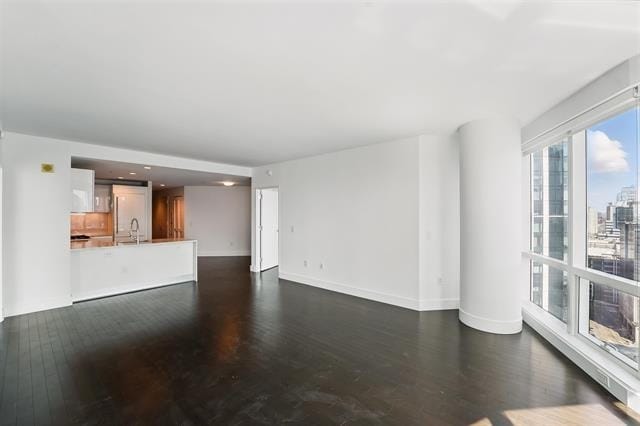 Building Photo - 77 Hudson St
