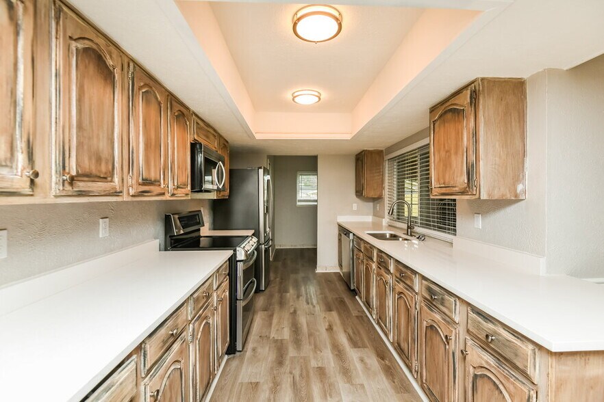 Building Photo - 4301 Campion Ln