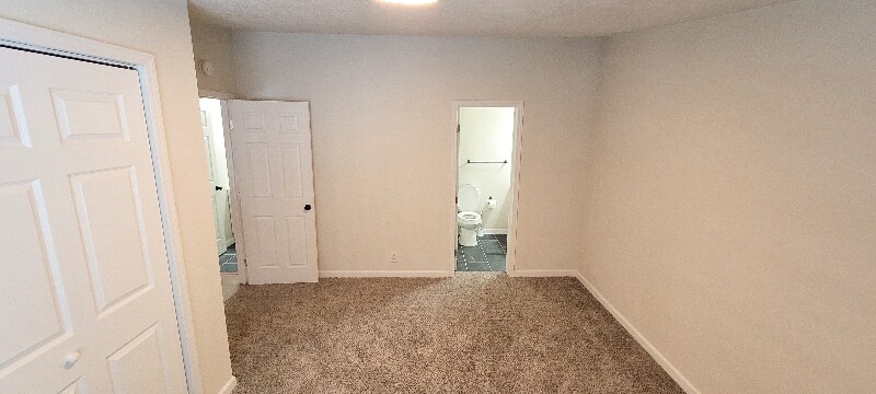 Building Photo - 1130 Valley Manor Ct