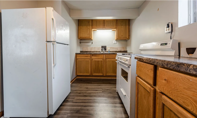 Building Photo - A Charming One-Bedroom with a Yard You’ll Love