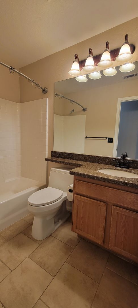 Building Photo - Beautiful Home in Hacienda Heights Subdivision