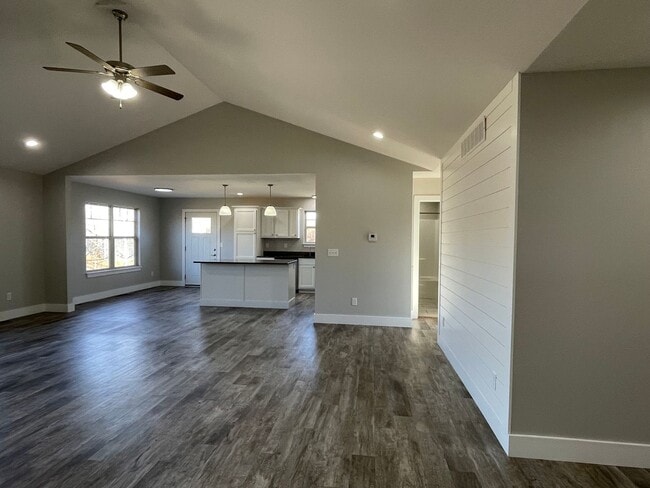 Building Photo - Built in 2020! 3 Bed 2 Bath w/ FENCE and UF Walk Out Basement