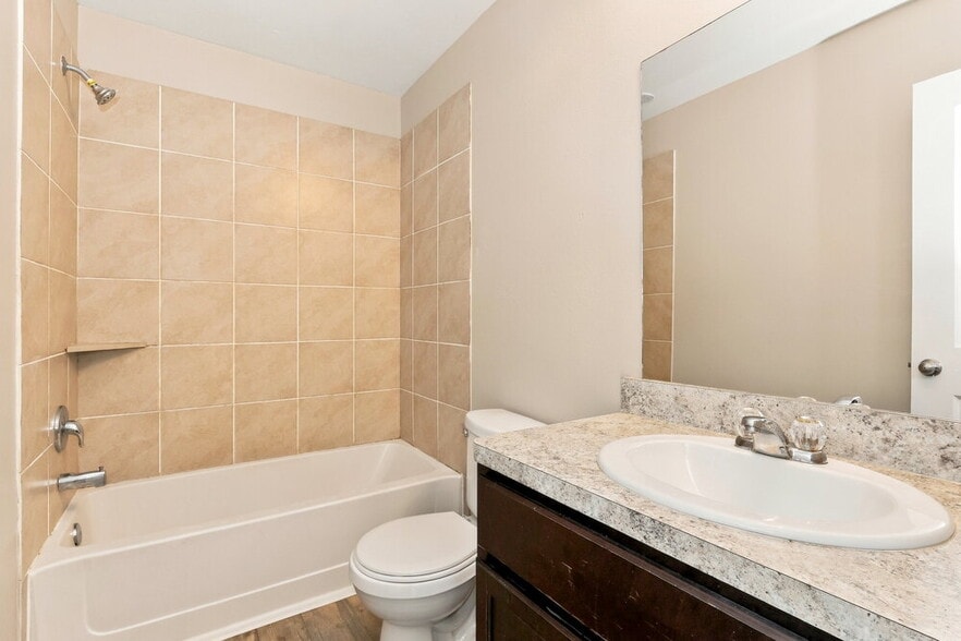 Building Photo - 21110 Sugar Orchard Ln