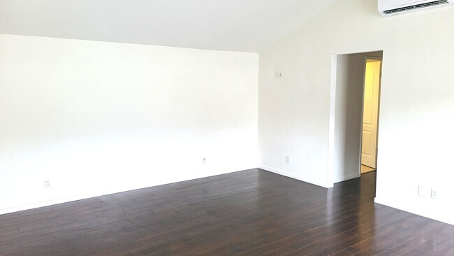 Livingroom - 132 N Malena Dr