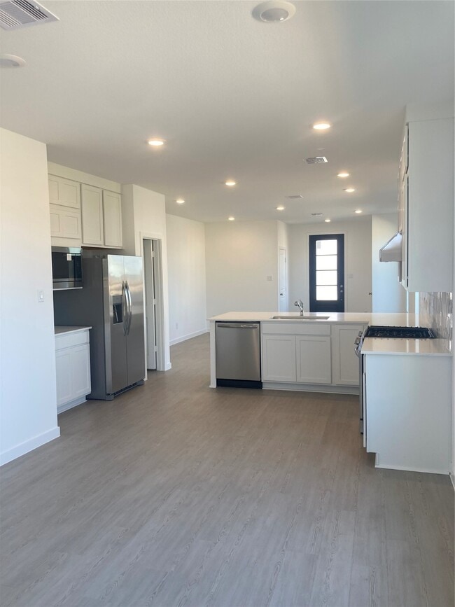 Building Photo - 9014 Marbled Duck Dr