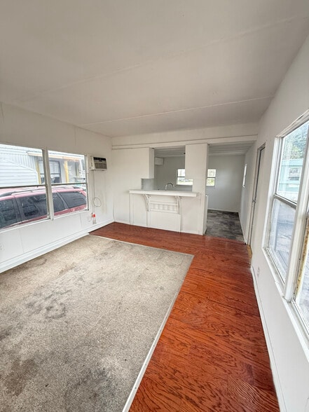 Building Photo - 920 Boardwalk Ln