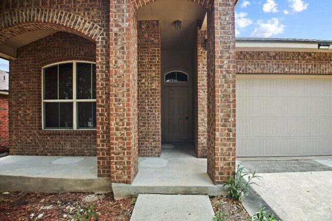 Building Photo - 3 Bedroom/2 Bath Alamo Ranch Subdivision