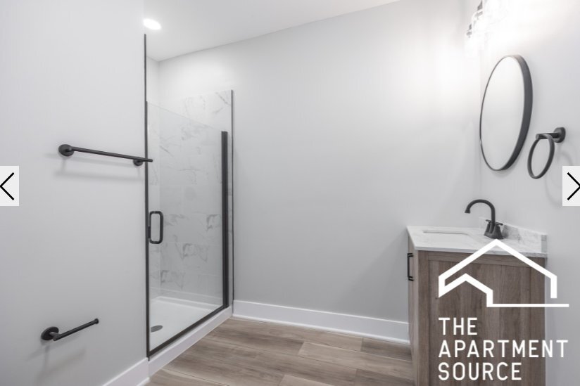 Building Photo - 6148 N Francisco Ave