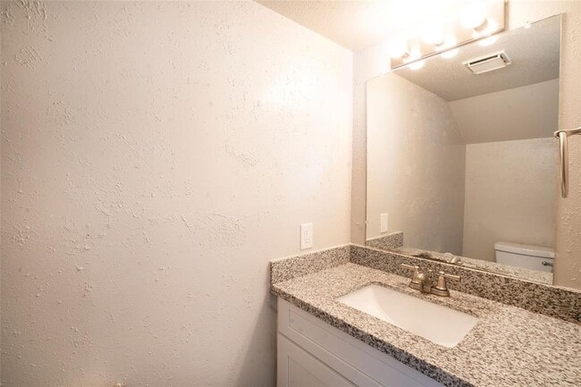 Building Photo - 1815 River Crossing Cir