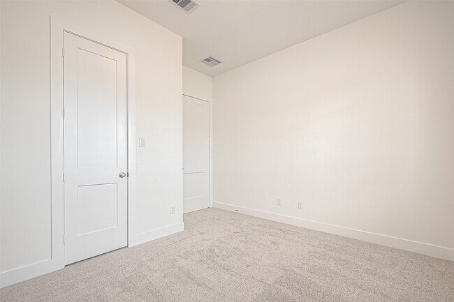 Building Photo - 6006 Painted Plains Ln