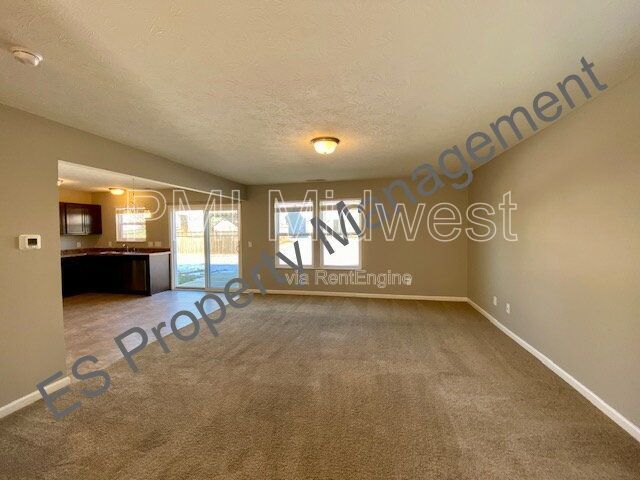 Building Photo - 10918 Spirit Dr