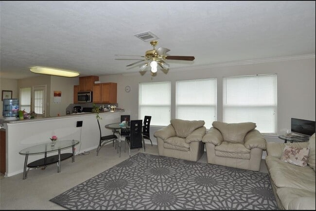 Building Photo - 2406 Padgett Ct