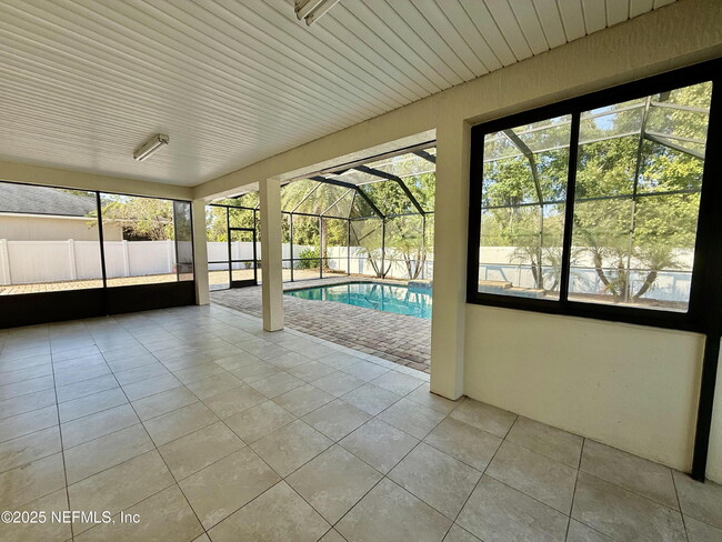 Building Photo - 488 Pine Eagle Dr