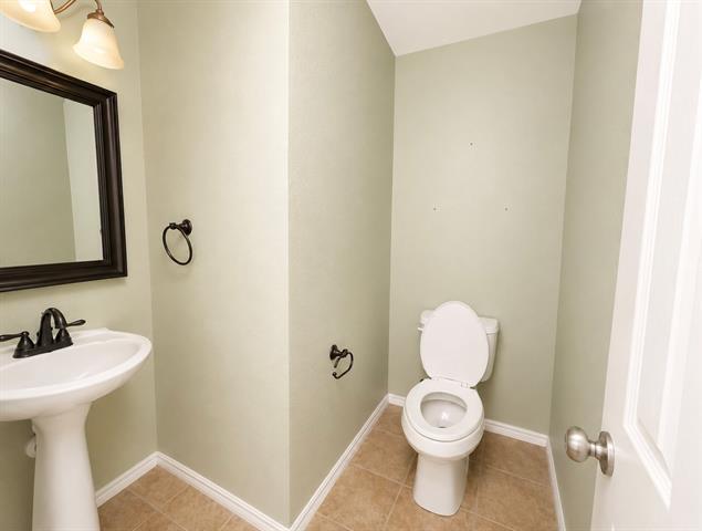 Building Photo - 7900 Squire Ln