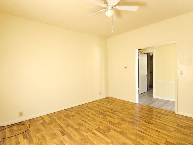 Building Photo - 309 N 17th St