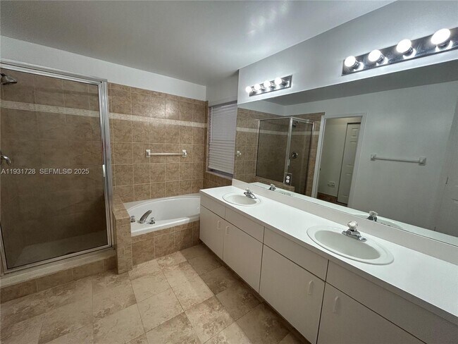 Building Photo - 16120 Opal Creek Dr