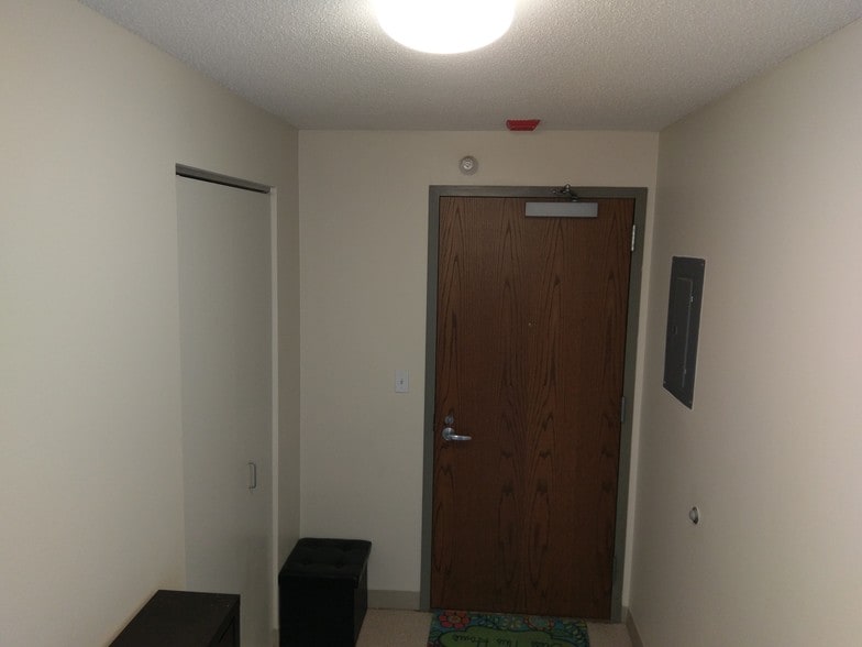 Building Photo - 2 E Erie St