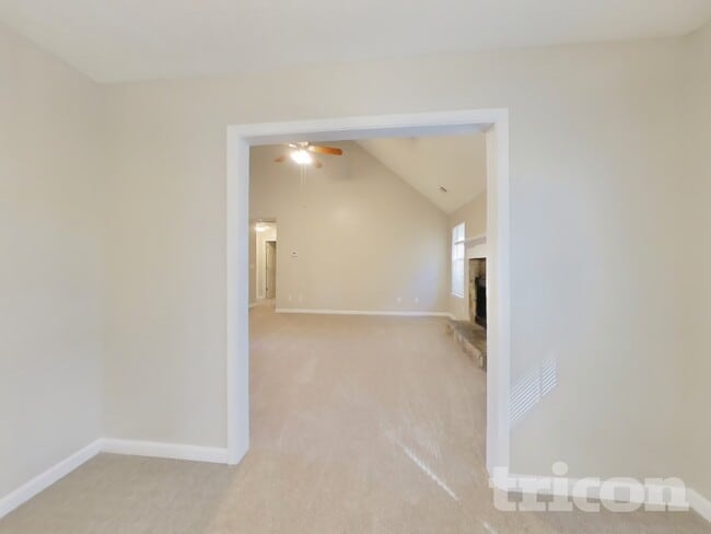 Building Photo - 538 Grove Pointe Ct