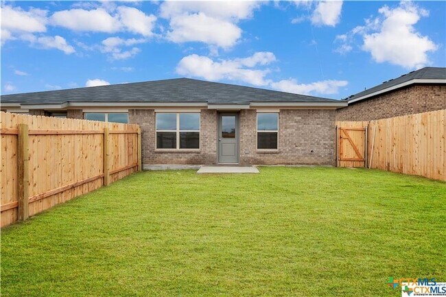 Building Photo - 1210 Lehmann Dr