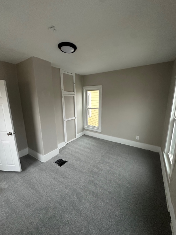 Building Photo - 104 2nd Ave