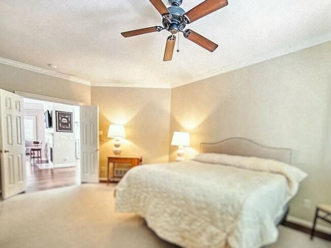 Building Photo - 4 bdrm, 4 bath Townhome in Druid Hills.