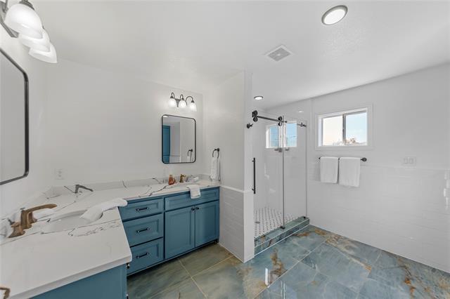 Building Photo - 3316 Inwood Rd