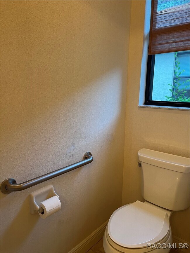 Building Photo - 1569 W Caroline Path