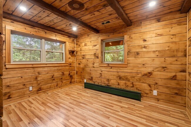 Building Photo - 56 Parmenter Ln