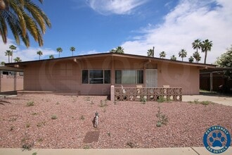 Building Photo - 3207 N 67th Pl