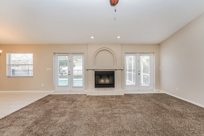 Building Photo - 19515 Lake Osceola Ln