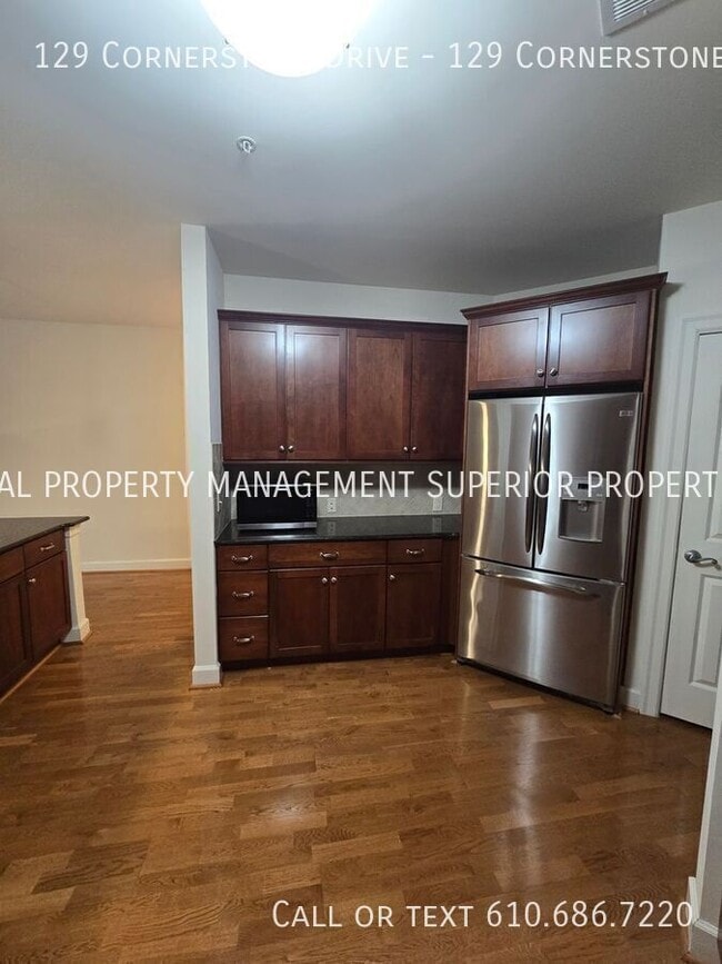 Building Photo - 129 Cornerstone Dr