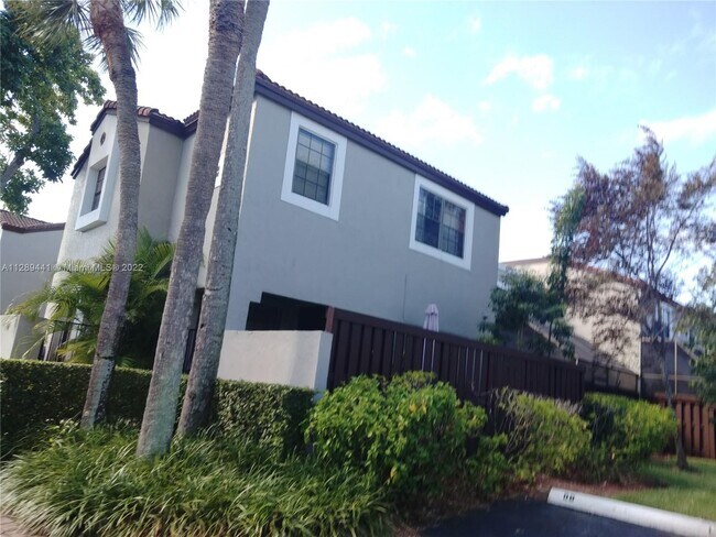 Building Photo - 10520 SW 153rd Ct