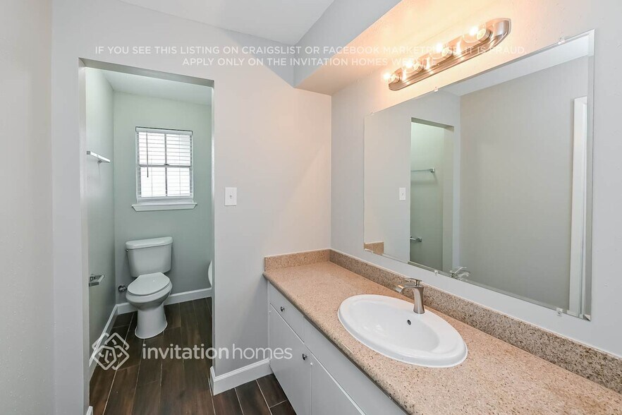 Building Photo - 11122 Kirwin Ln